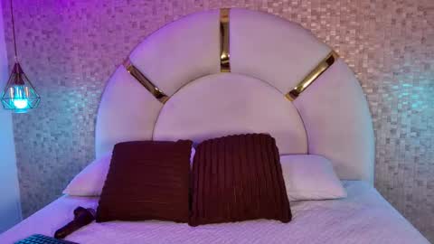 Emy  online show from February 24, 11:35 am