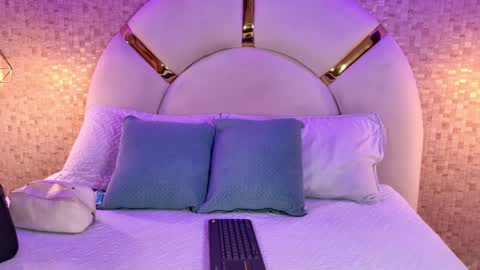 Emy  online show from April 9, 11:38 am