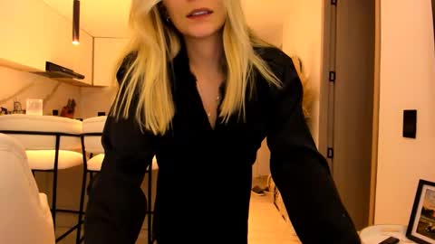 Snapshot of emyconneer chatting on January 25, 11:54 pm emyconneer online show from January 25, 11:54 pm