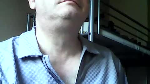 englishguysurrey online show from July 29, 5:07 am