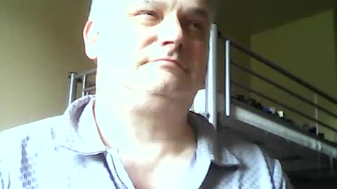 englishguysurrey online show from July 17, 1:46 pm