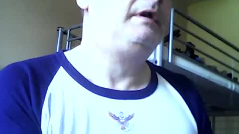 englishguysurrey online show from July 31, 7:42 am