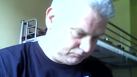 englishguysurrey online show from June 26, 11:26 am