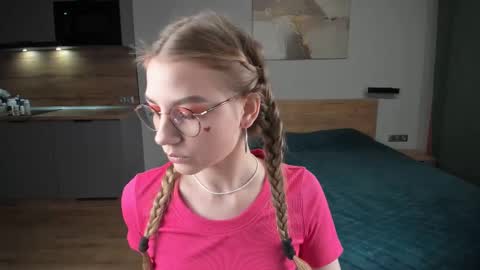 EnjoyEveryMoment online show from February 14, 7:44 pm