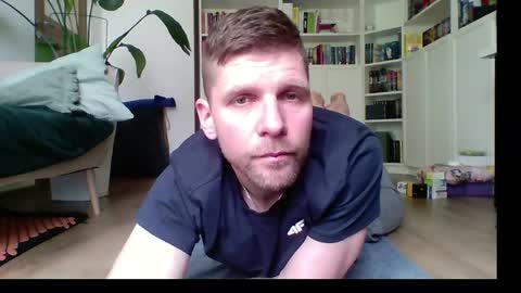 Eno218765 online show from May 8, 7:25 am