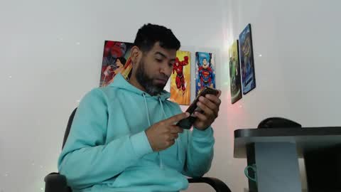 Snapshot of enriblack92 chatting on December 30, 2:40 pm enriblack92 online show from December 30, 2:40 pm