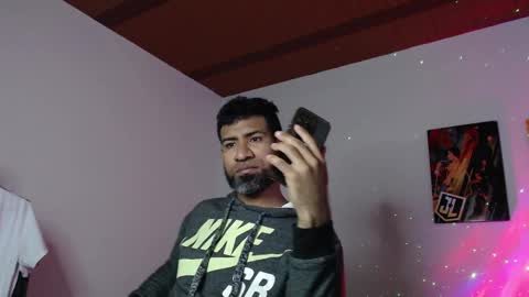 Snapshot of enriblack92 chatting on December 28, 7:33 pm enriblack92 online show from December 28, 7:33 pm