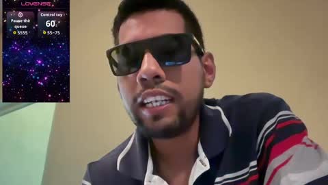 Enriquegc197 online show from October 7, 7:10 pm