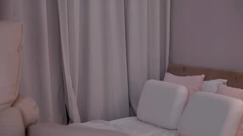 entya online show from March 21, 7:25 am