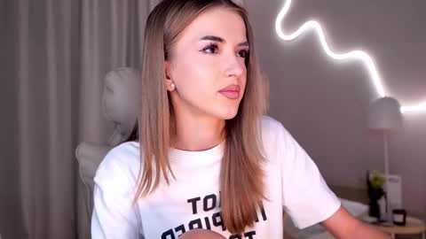 entya online show from October 30, 6:58 am