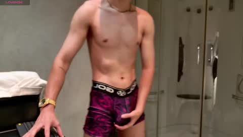 enzo_steel online show from October 25, 3:40 am