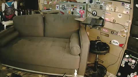 enzosolo12 online show from January 1, 10:11 am