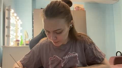 Lily online show from March 25, 2:18 am