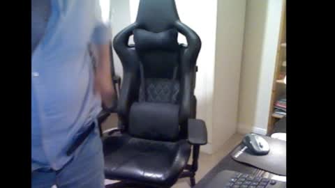 Snapshot of erasmus_d chatting on October 22, 5:47 pm erasmus_d online show from October 22, 5:47 pm