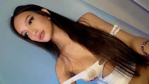 Elisa online show from March 12, 5:02 am