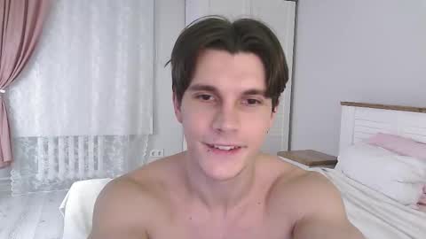 Eric Crush online show from February 13, 4:49 am