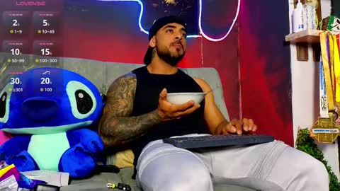 Brayan online show from February 2, 11:56 pm