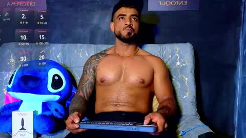 Snapshot of eric_harrison1 chatting on October 21, 1:44 am Brayan online show from October 21, 1:44 am