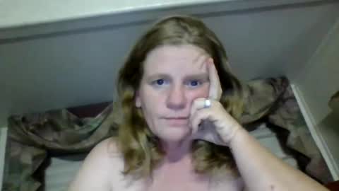 Snapshot of ericas080625 chatting on October 7, 7:59 am EazyE  MattyDaddy online show from October 7, 7:59 am