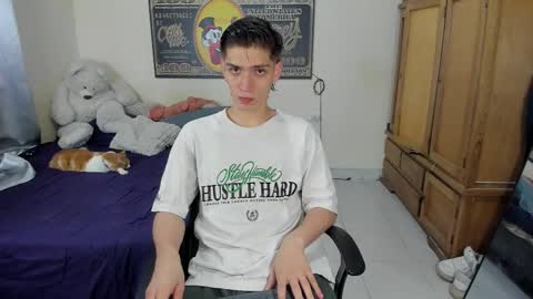 erick_de_rossee online show from January 7, 6:13 pm