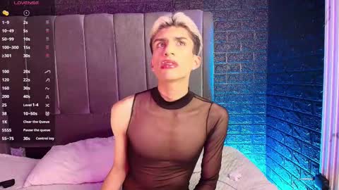 erick online show from November 14, 5:53 am