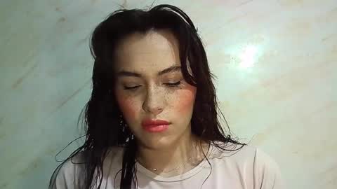 Erika online show from May 17, 5:00 pm