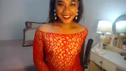 erika_madrigal online show from February 3, 12:58 am