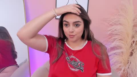 Erika Mendez online show from February 1, 8:37 pm