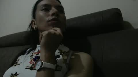 Snapshot of erikandy406723 chatting on December 20, 4:20 am Gabriela online show from December 20, 4:20 am