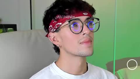   online show from December 1, 12:41 am