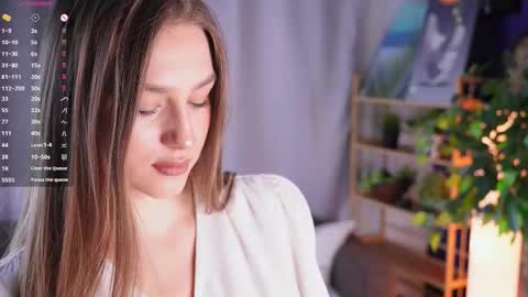 Mia online show from October 23, 5:14 pm