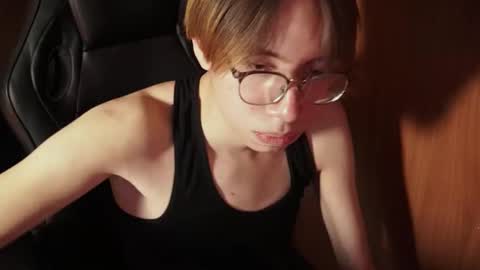 eroslove90 online show from November 14, 2:36 am