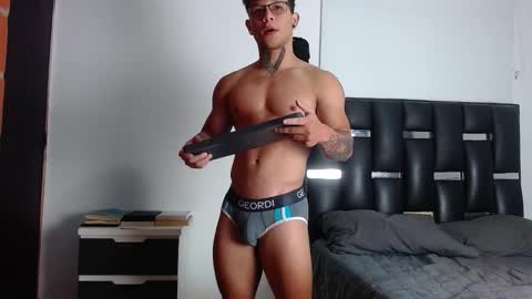 Eros online show from November 18, 6:11 pm