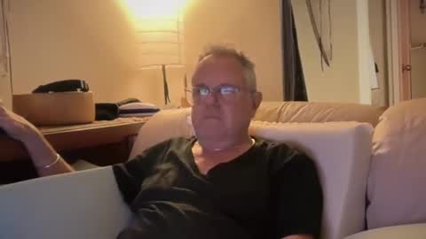 eros online show from October 29, 11:56 am