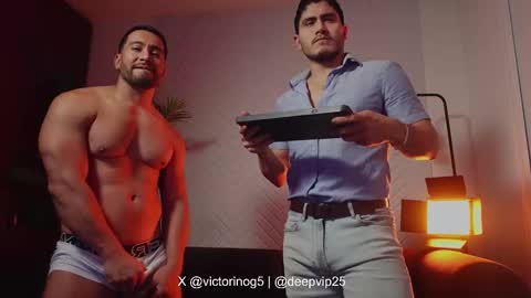 eroswolf online show from February 9, 8:00 pm