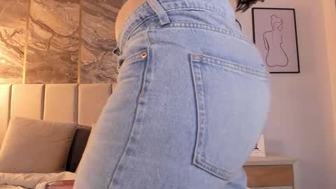 Karen online show from November 7, 8:33 pm