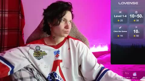 esajukyy online show from November 25, 3:00 pm