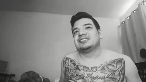 escodamus12 online show from March 1, 5:38 pm