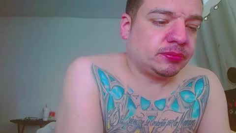 escodamus12 online show from February 16, 6:10 pm