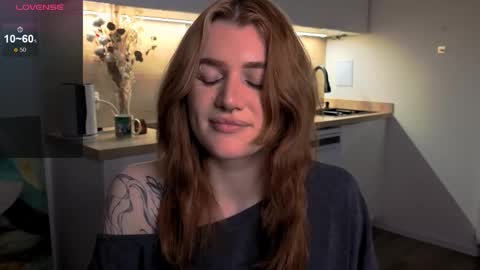 EshleGreen online show from March 7, 10:21 pm