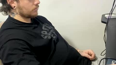 eskol212 online show from February 17, 7:35 pm