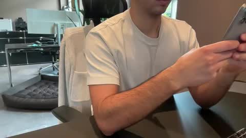 Snapshot of eskp chatting on October 31, 1:22 pm eskp online show from October 31, 1:22 pm