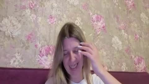 esma347866 online show from July 9, 9:41 pm