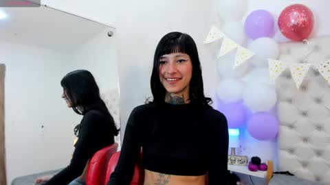 esmeralda  online show from October 10, 6:14 pm