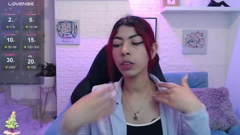 Esmeralda online show from December 30, 3:14 am