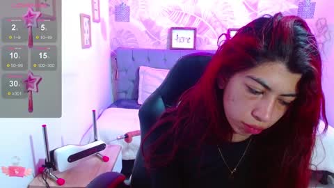 Esmeralda online show from December 11, 8:28 pm