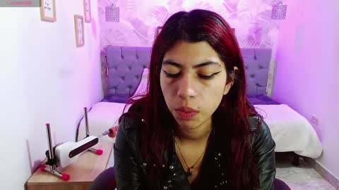 Esmeralda online show from December 12, 6:57 am