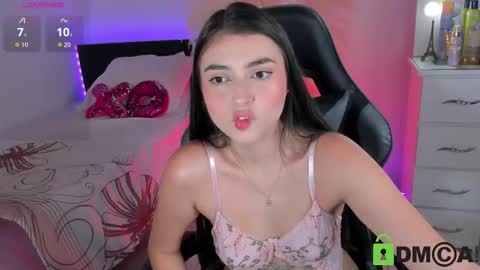 Esmeralda  online show from March 19, 6:13 pm