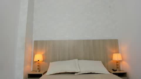 Esmeralda online show from February 27, 8:01 pm