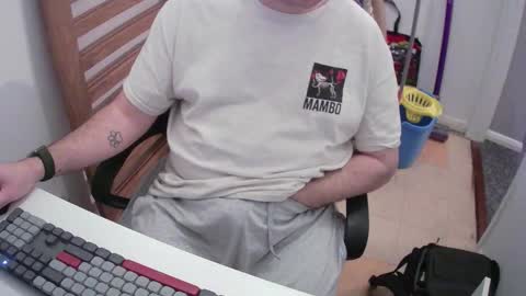 Morph online show from December 21, 9:54 pm